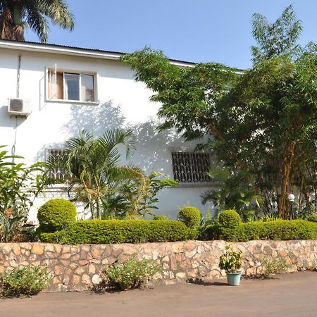 Shangri-La Hotel Uganda 캄팔라 외부 사진