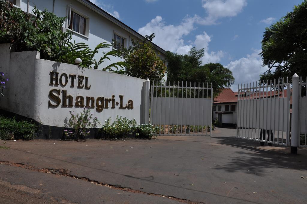 Shangri-La Hotel Uganda 캄팔라 외부 사진